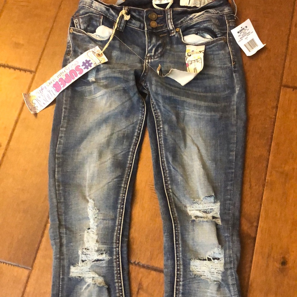Juniors jeans